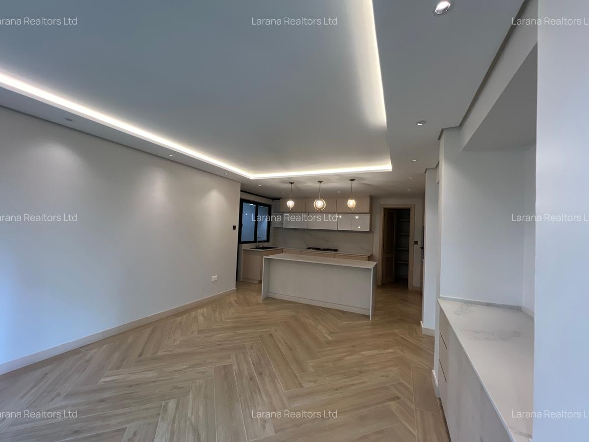 7 Bed Townhouse with En Suite at Covent Dr - 4