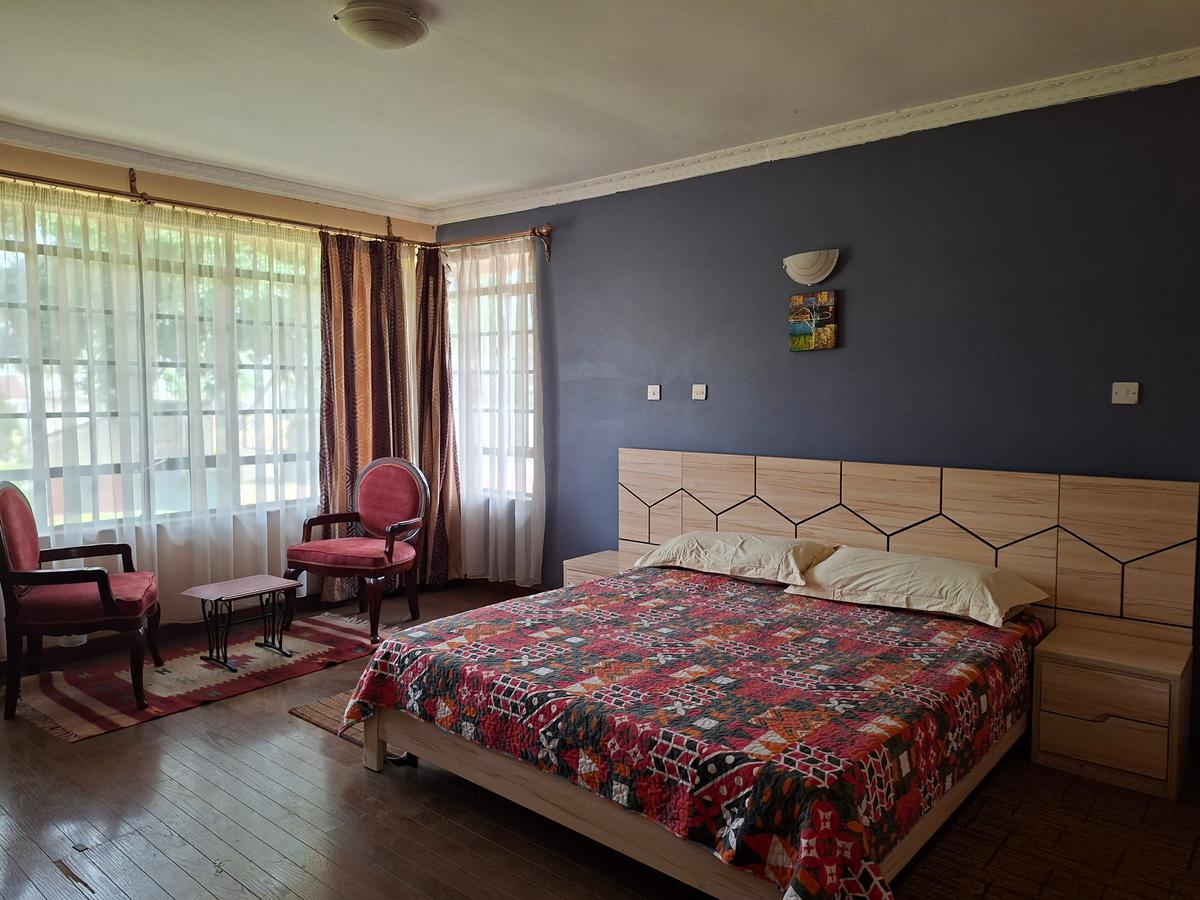 5 Bed Townhouse with En Suite at Off Runda Rd - 10
