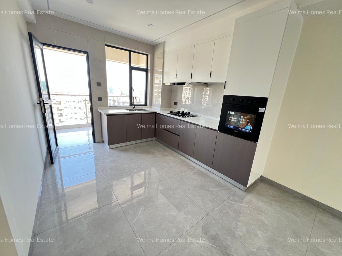 3 Bed Apartment with En Suite in Kilimani - 5