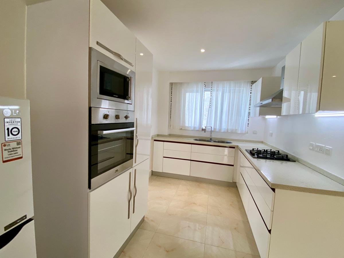 2 Bed Apartment with En Suite in Rhapta Road - 13