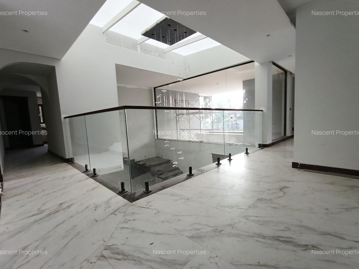 5 Bed House with En Suite in Nyari - 16