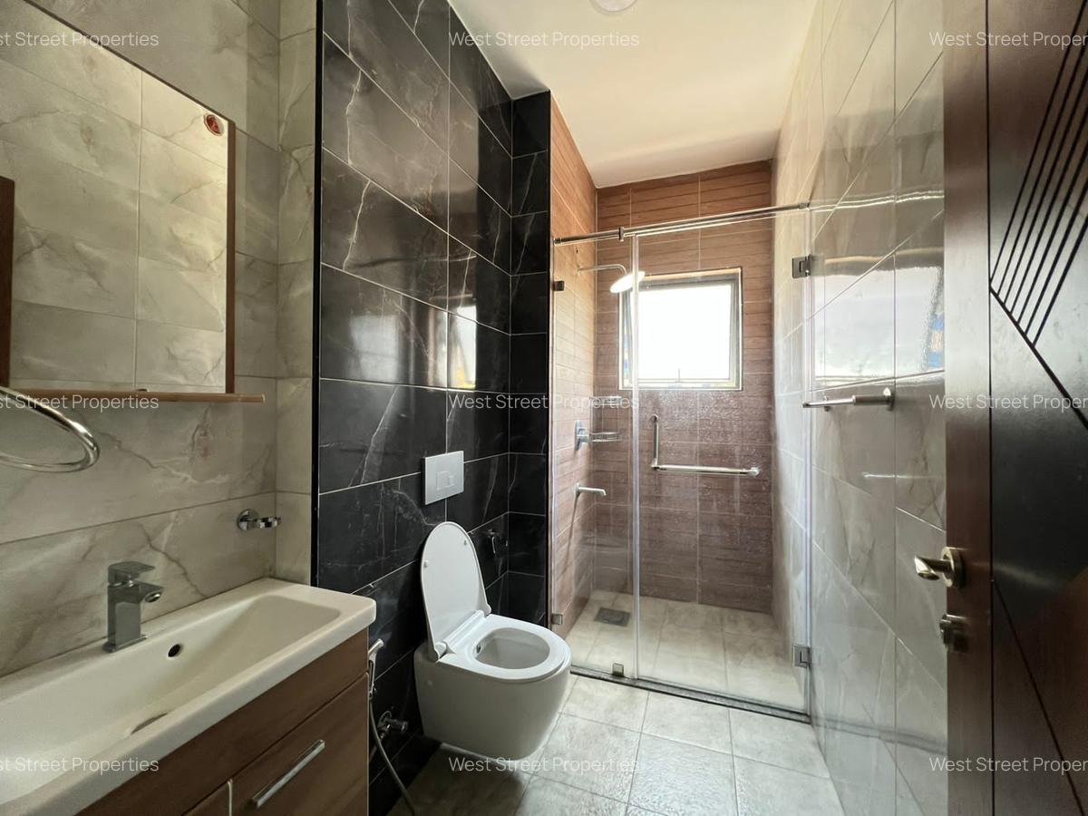 2 Bed Apartment with En Suite at Lavington - 9