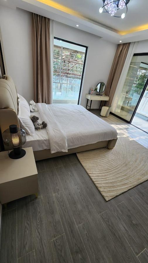 Serviced 5 Bed Apartment with En Suite at Mandera Road - 13