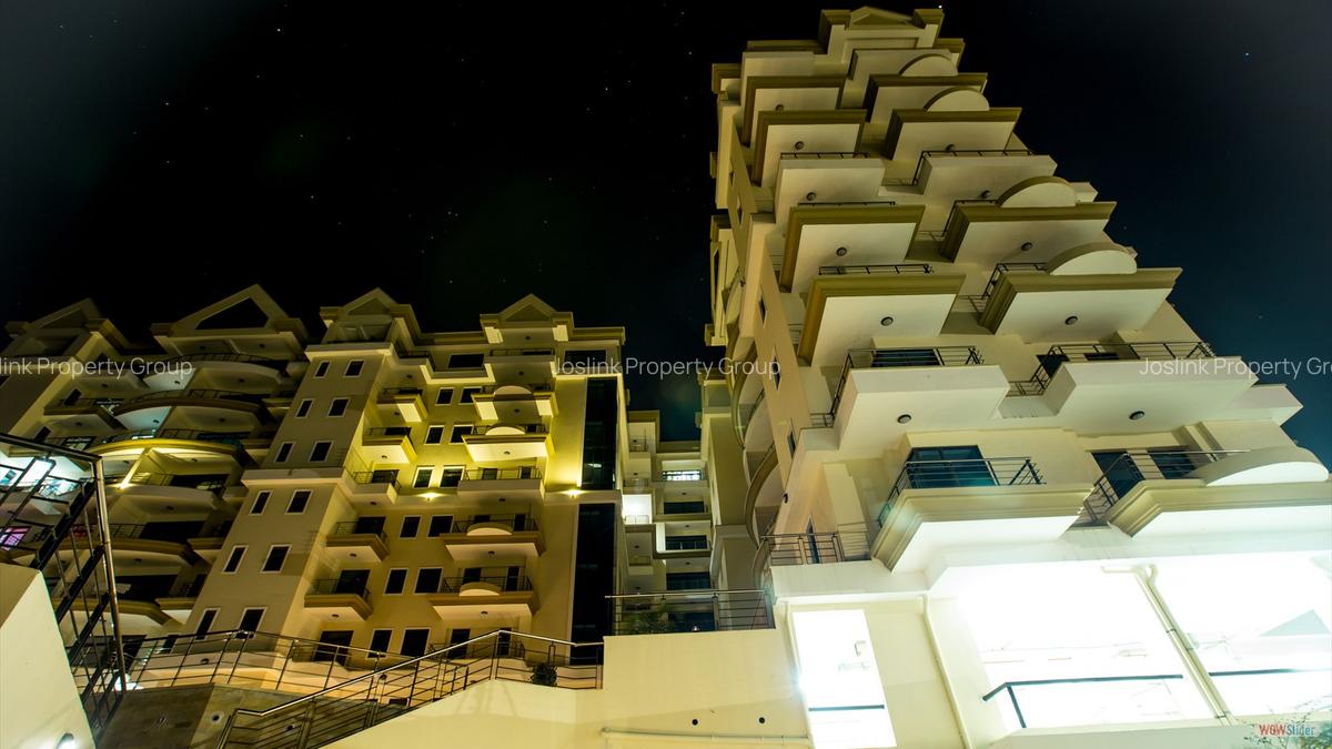 3 Bed Apartment with En Suite in Tudor - 12