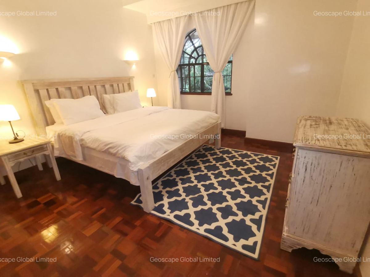 4 Bed Apartment with En Suite in Riverside - 4