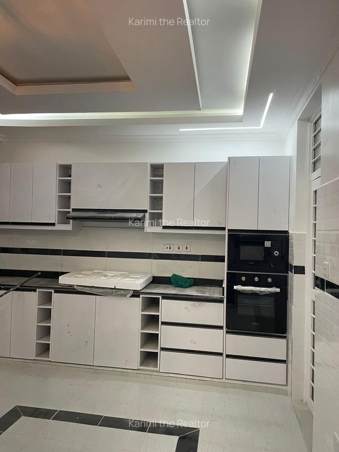 4 Bed House with En Suite in Ruiru - 14