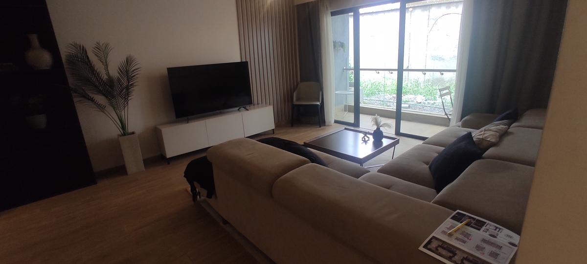 1 Bed Apartment with En Suite at South C - 2