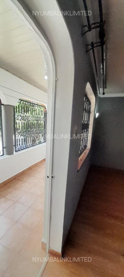 5 Bed Villa with En Suite at New Kitisuru - 10