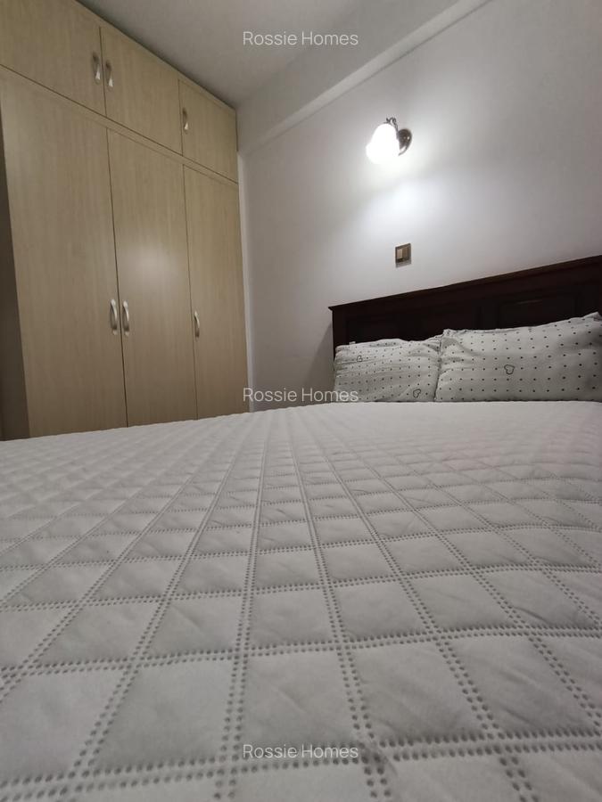 Serviced 3 Bed Apartment with En Suite in Kilimani - 9