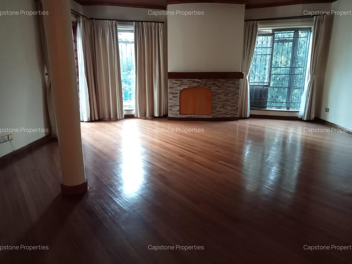 5 Bed House with En Suite in Runda - 3