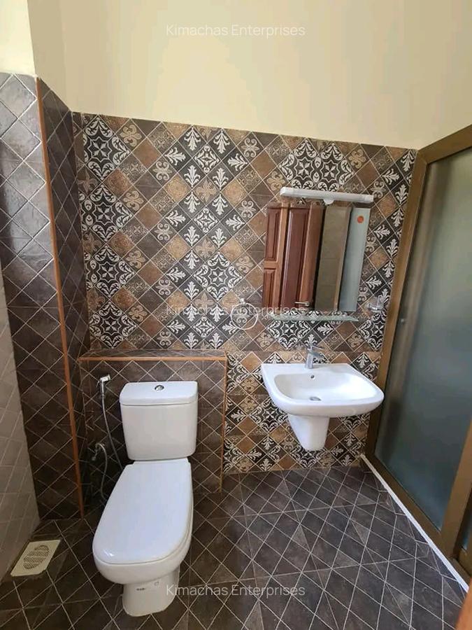 3 Bed Apartment with En Suite at Off Links - 11