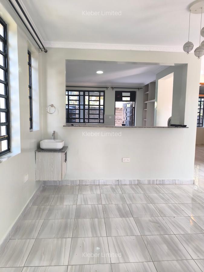 4 Bed House with En Suite in Gikambura - 8