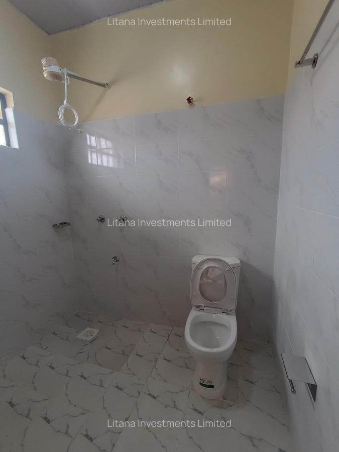 3 Bed House with En Suite in Kitengela - 11