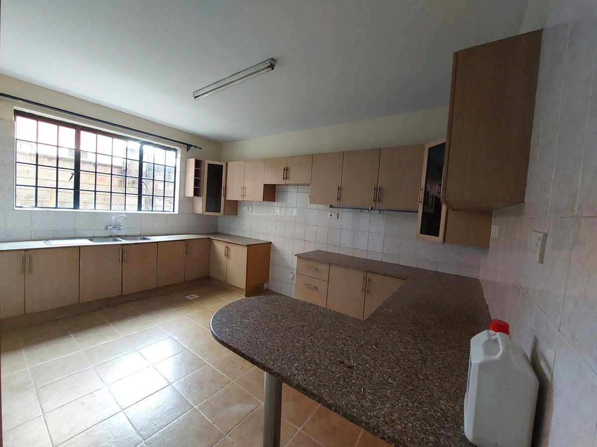 3 Bed Apartment with En Suite at Kingara Road - 17