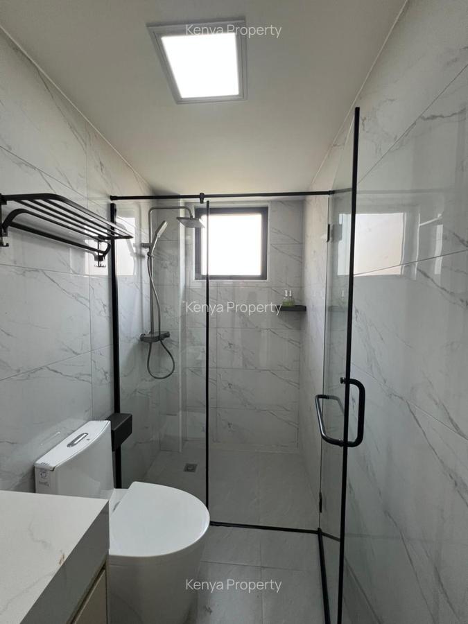 Studio Apartment with Swimming Pool at Wood Avenue - 15