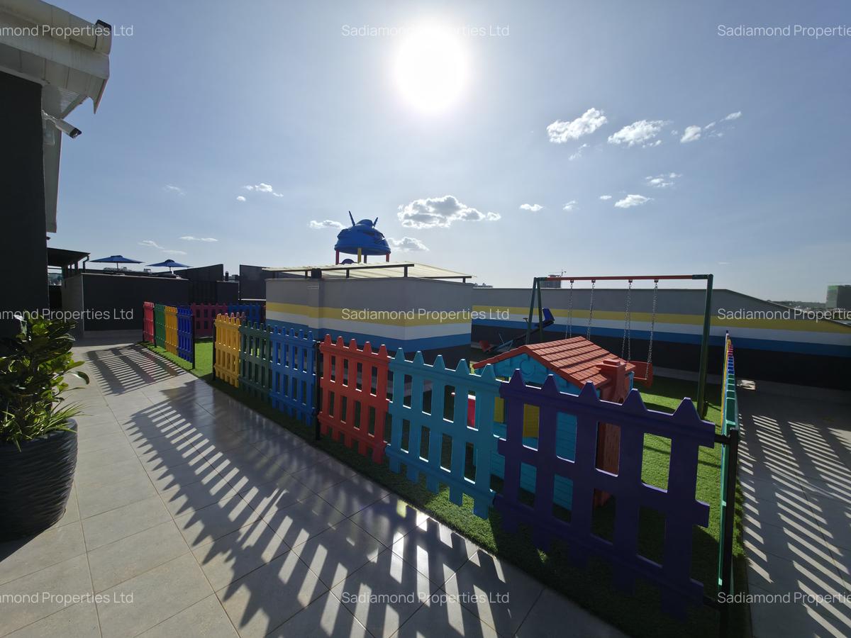 3 Bed Apartment with En Suite in Westlands Area - 12