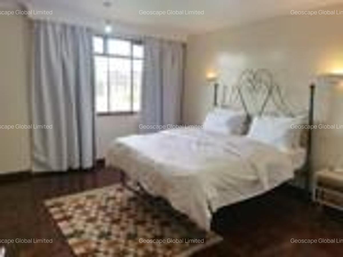 Furnished 3 Bed Apartment with En Suite in Riverside - 4