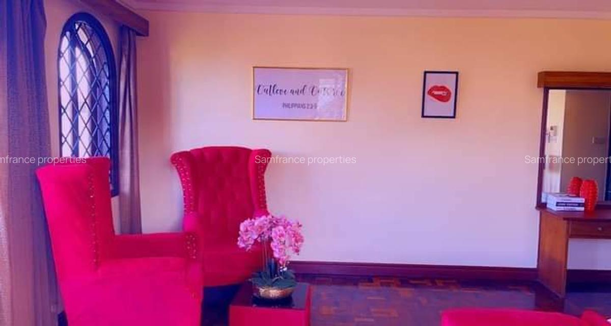 5 Bed Villa with En Suite at Baobab Road - 4