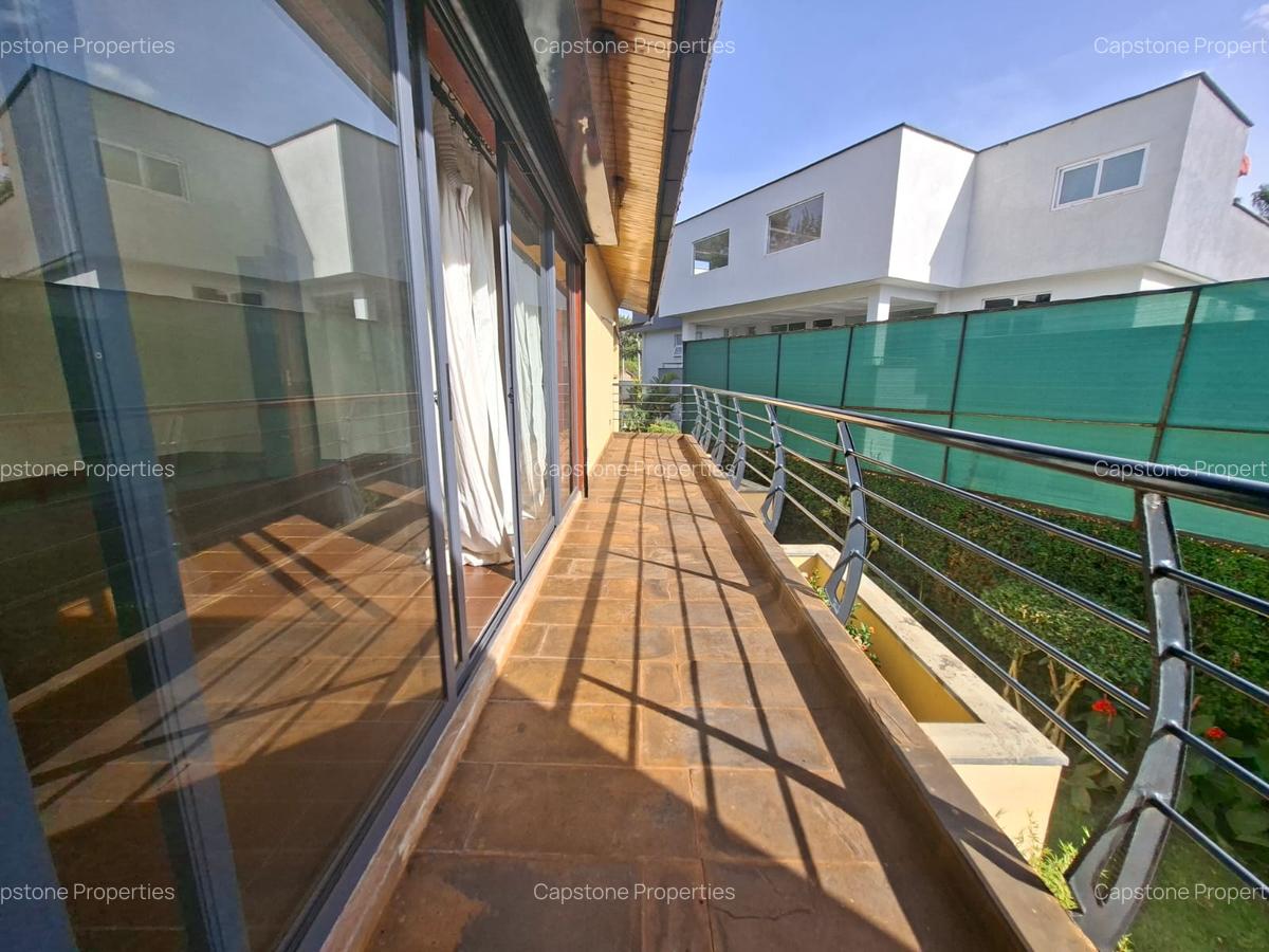 4 Bed House with En Suite in Runda - 8