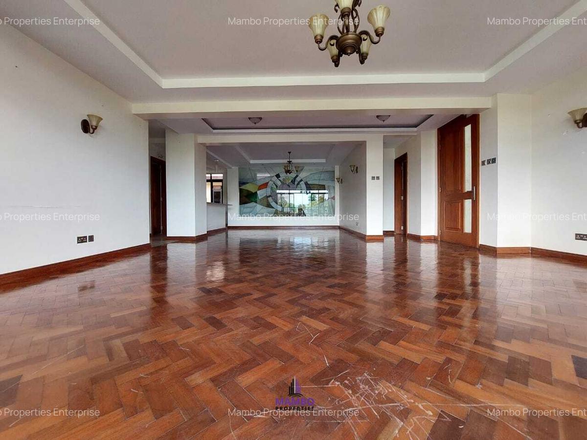 3 Bed Apartment with En Suite at Riverside Drive - 16