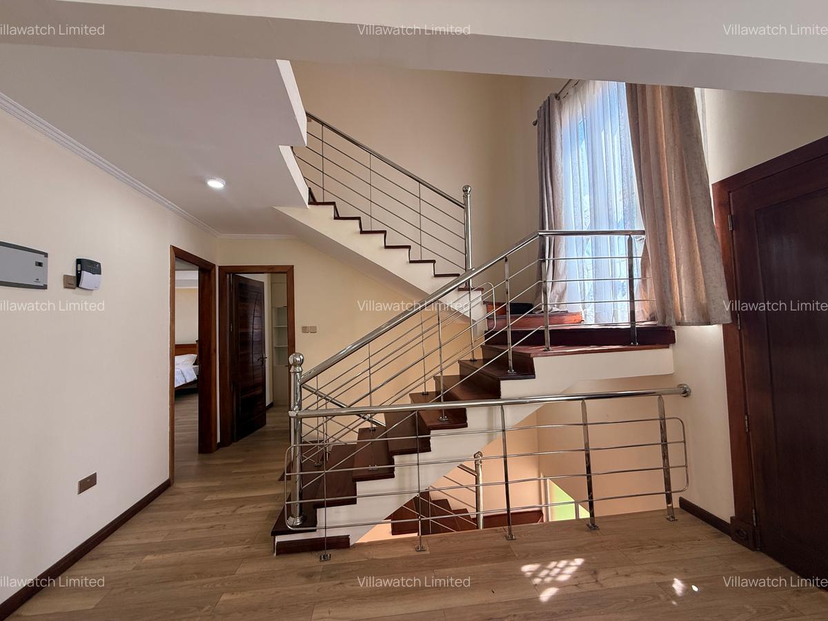 4 Bed Townhouse with En Suite at Brookhouse - 3