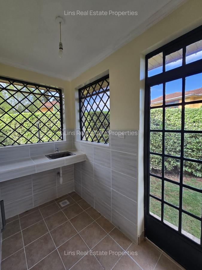 4 Bed Townhouse with En Suite in Kiambu Road - 11