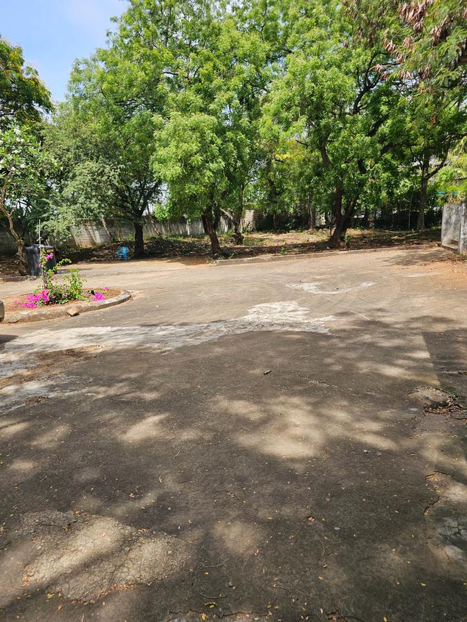 1 ac Land at Nyali - 1