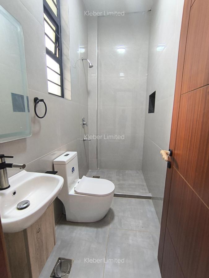 4 Bed House with En Suite at Muhuri Road - 10