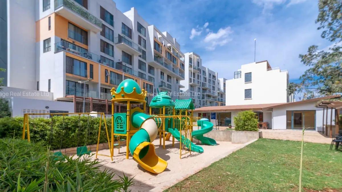 3 Bed Apartment with Swimming Pool in Garden Estate - 5
