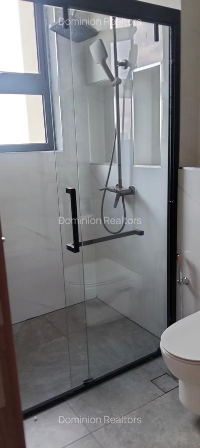 Serviced 2 Bed Apartment with En Suite in Westlands Area - 19