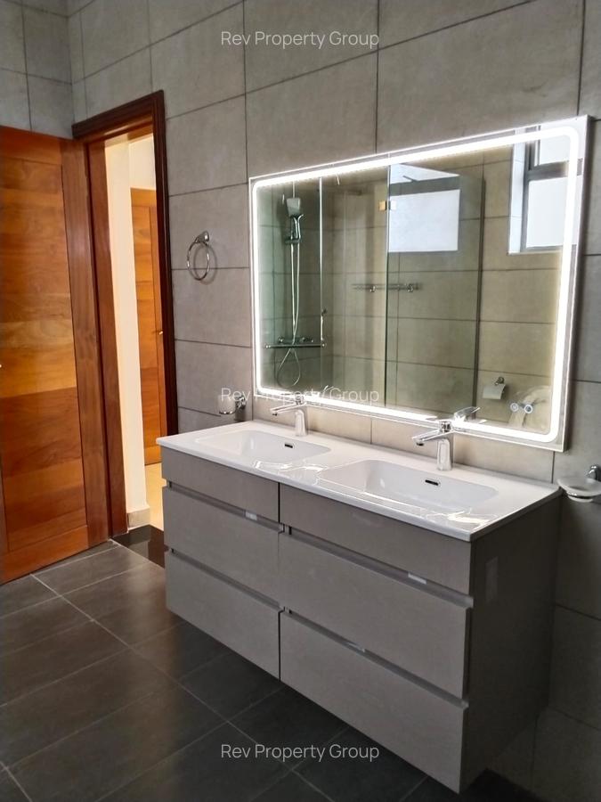 4 Bed Apartment with En Suite in Kilimani - 11