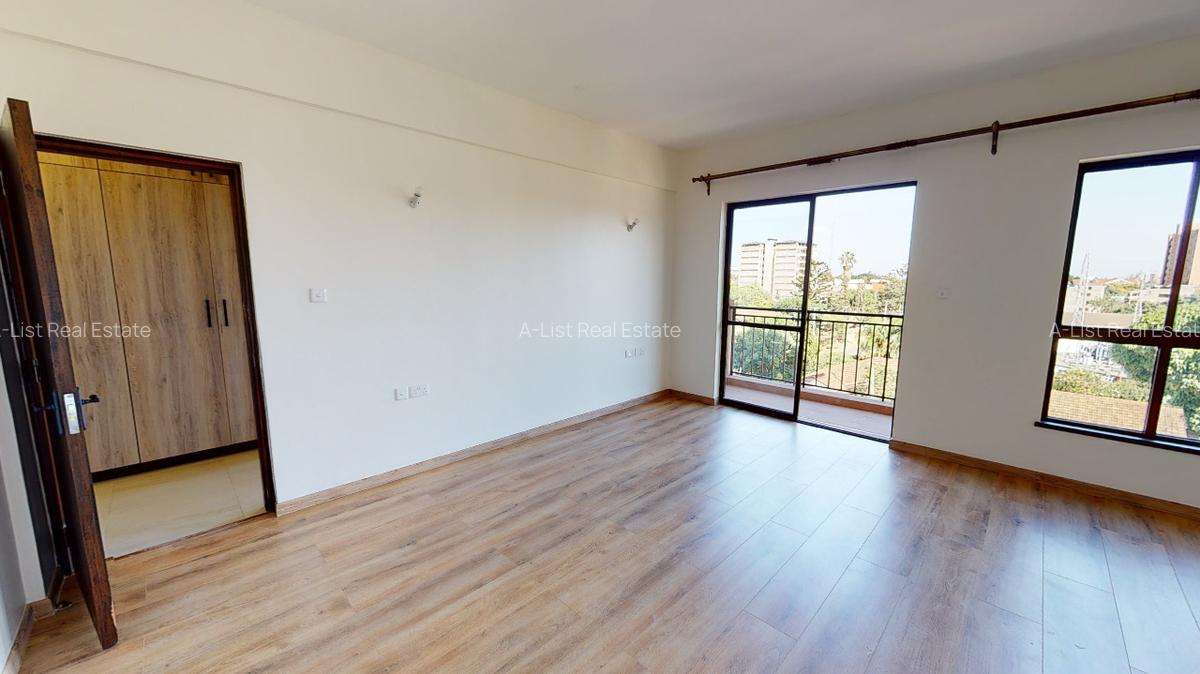 3 Bed Apartment with En Suite at 4Th Parklands - 3