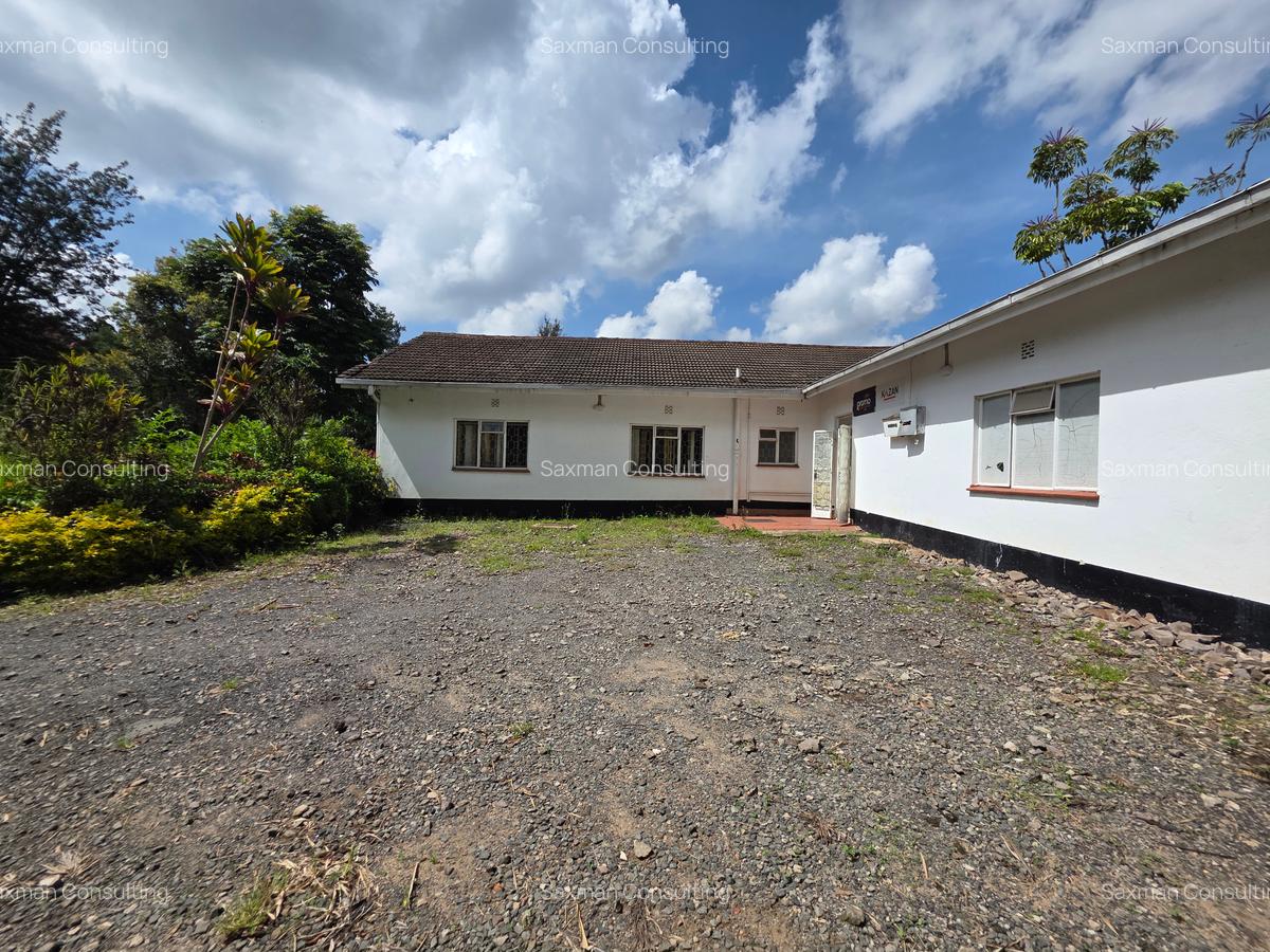 Office with Service Charge Included in Riverside - 9