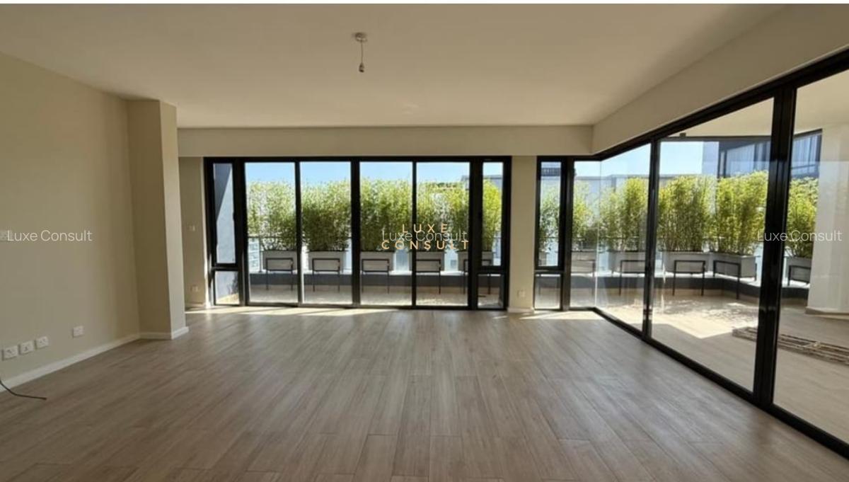 4 Bed Apartment with En Suite in Riverside - 2