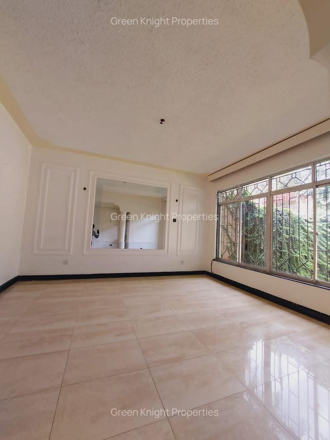 Serviced 5 Bed Apartment with En Suite in Riverside - 10