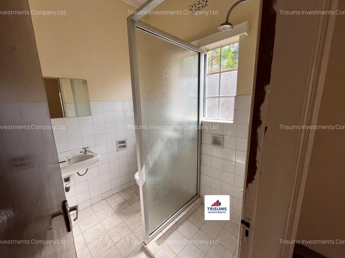 5 Bed Townhouse with En Suite at Prp7+494 - 2