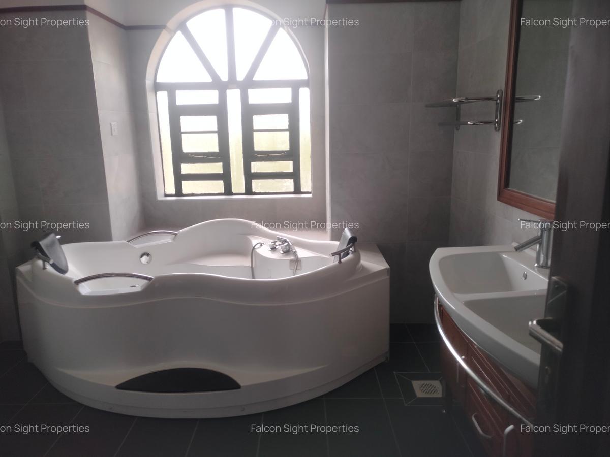 4 Bed Townhouse with Staff Quarters at Few Minutes Drive To Gigiri - 10