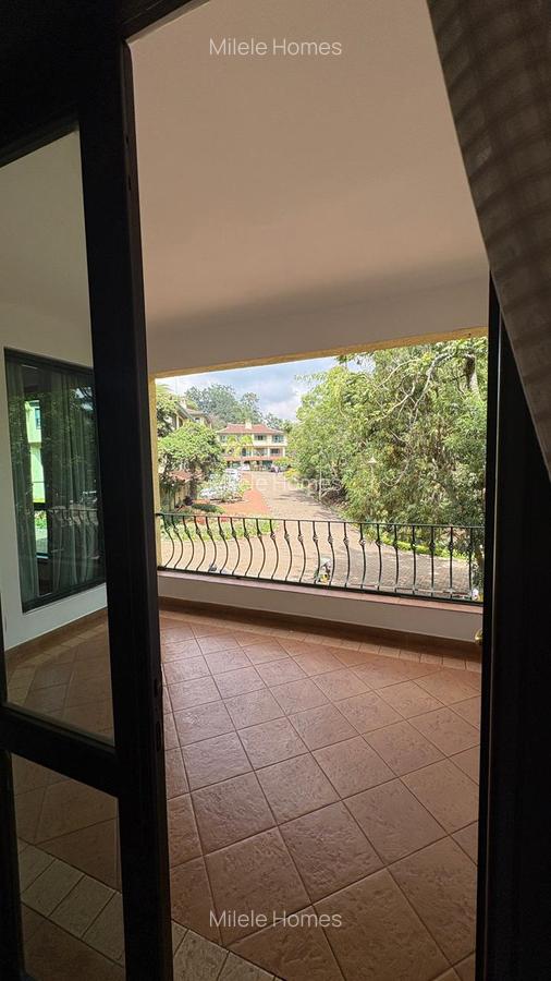 4 Bed Townhouse with En Suite at Grevillea Groove - 5