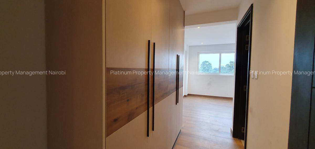 2 Bed Apartment with En Suite in General Mathenge - 16