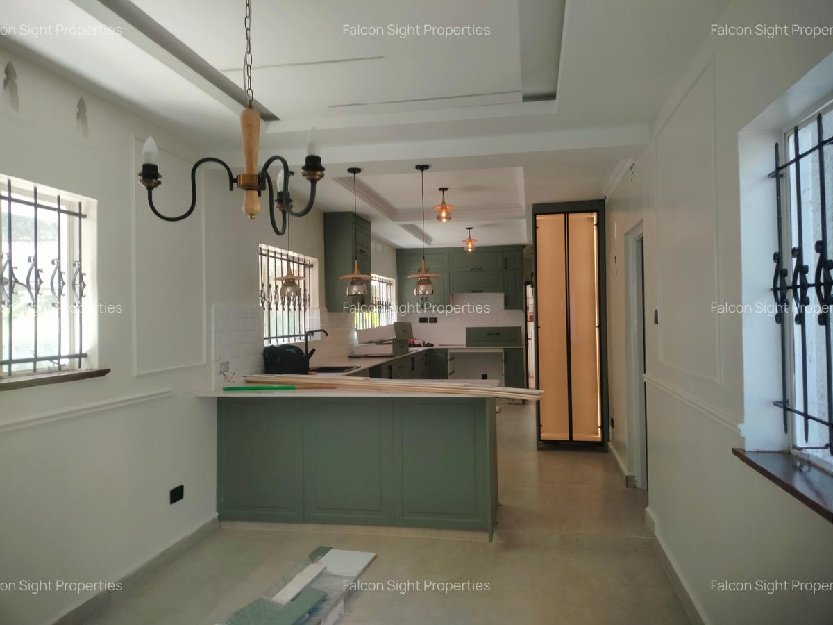 4 Bed Townhouse with Garden at Few Minutes Drive To Gigiri And Roslyn Academy - 2