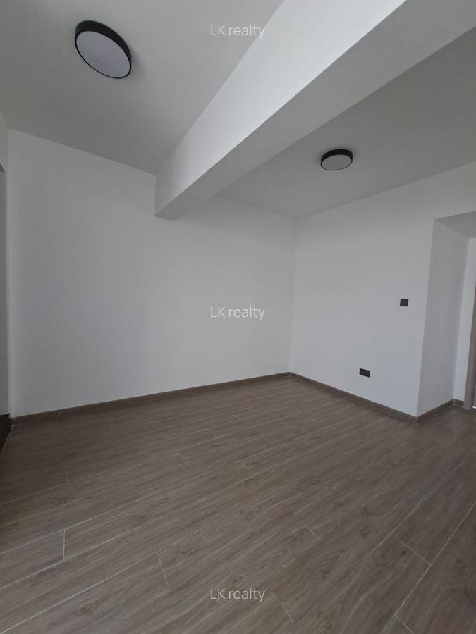 5 Bed Apartment with En Suite at George Padmore - 6