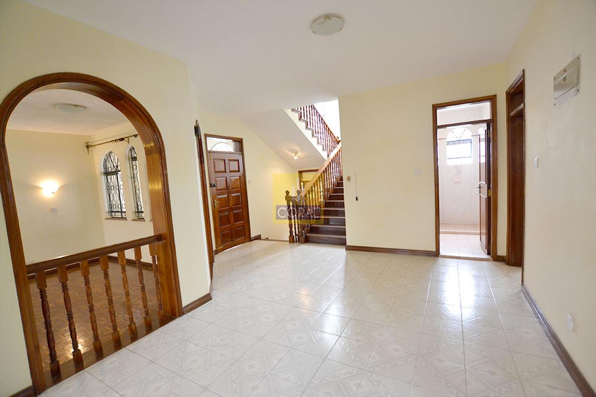 5 Bed Villa in Rhapta Road - 4