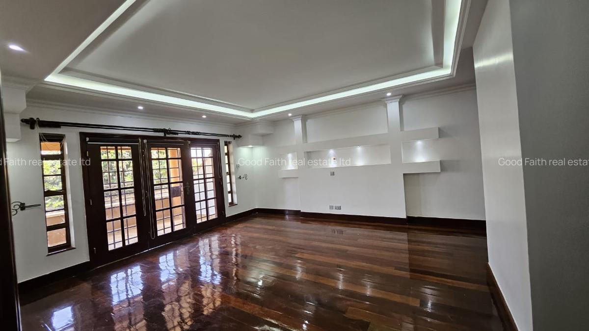 5 Bed House with En Suite in Runda - 6