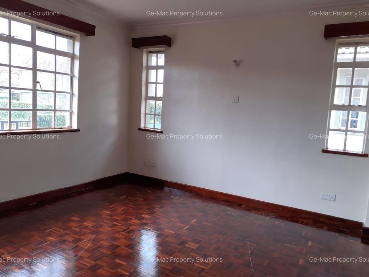 4 Bed House with En Suite in Kiambu Road - 8