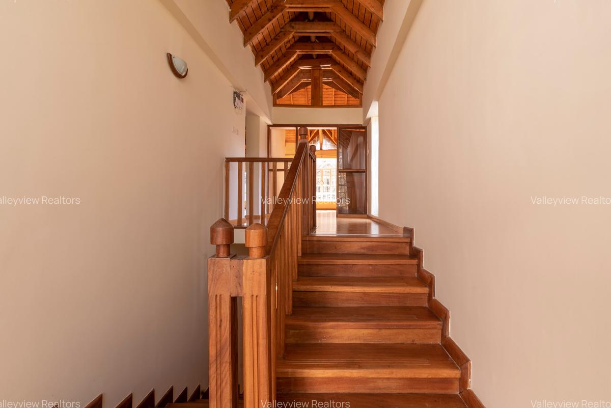 5 Bed Townhouse with En Suite at Kileleshwa - 11