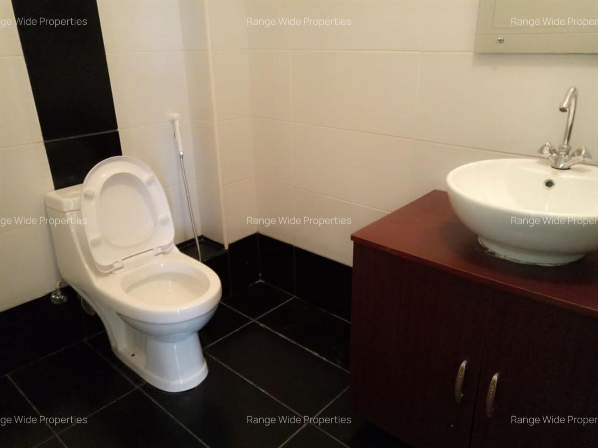 2 Bed Apartment with En Suite in Westlands Area - 9