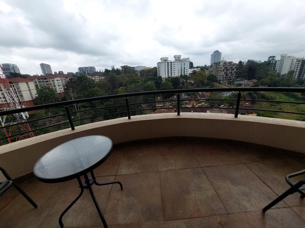 3 Bed Apartment with En Suite at Riverside Drive - 5