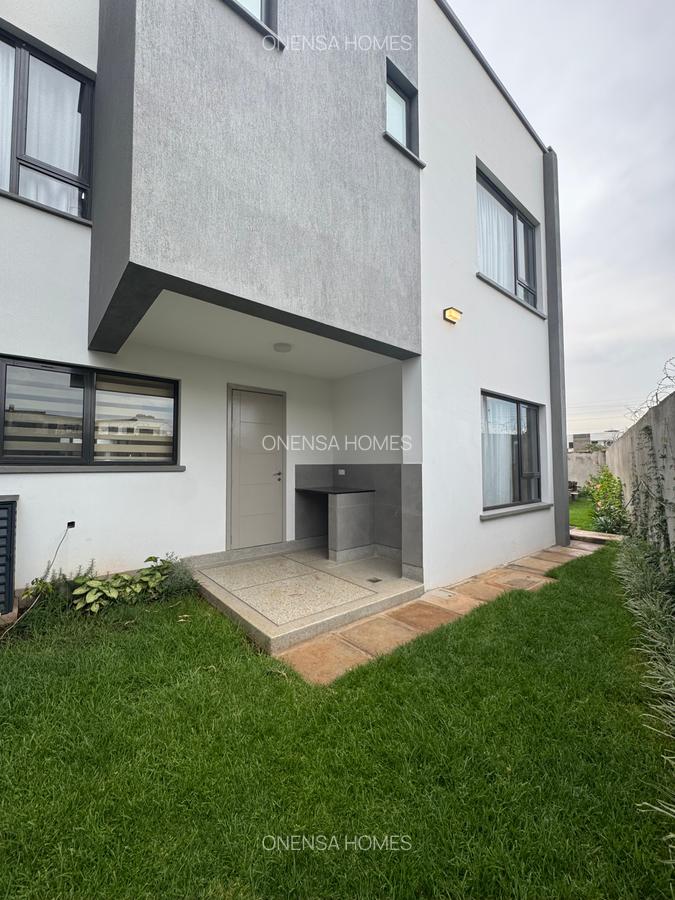 4 Bed Townhouse with En Suite in Langata - 9