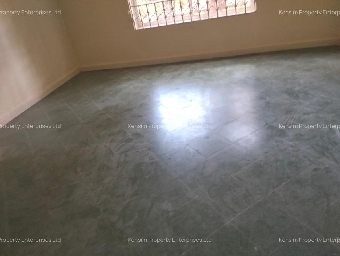 5 Bed Townhouse with En Suite in Lavington - 14