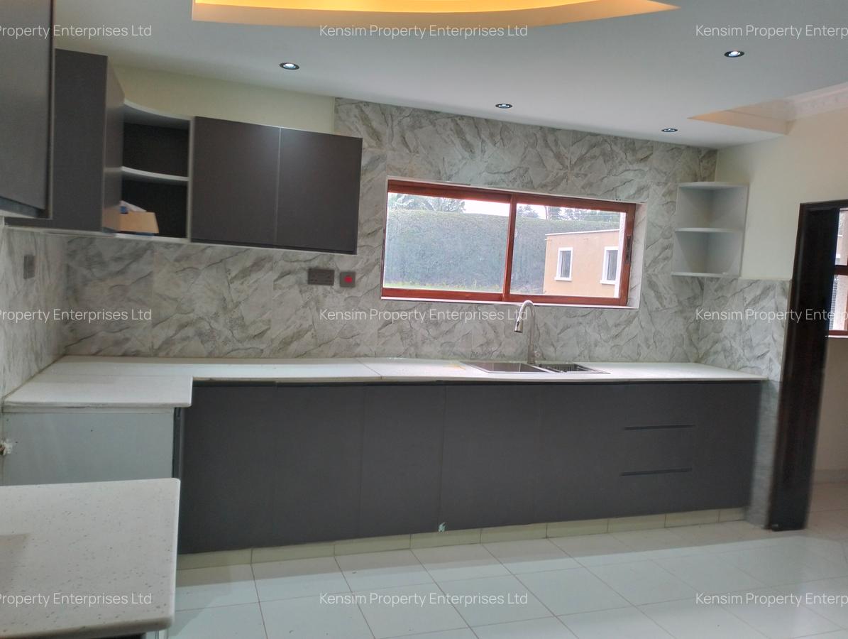 5 Bed Townhouse with En Suite in Kitisuru - 3